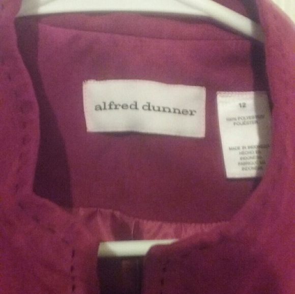 Jacket - Picture 3 of 6